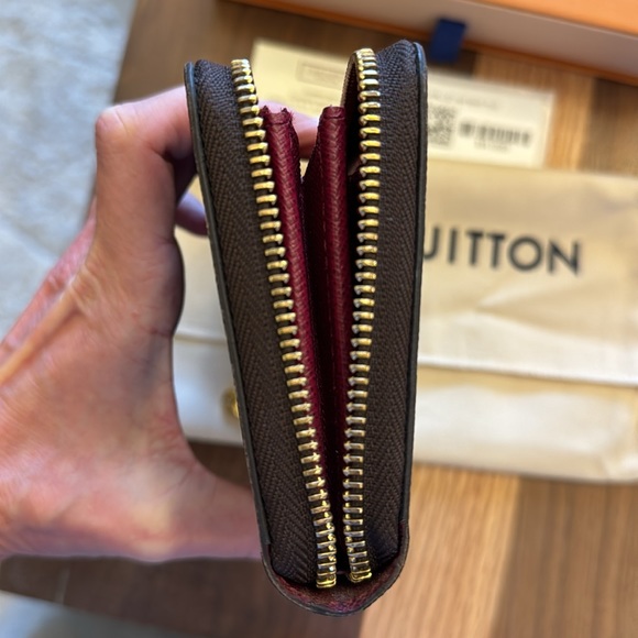 Louis Vuitton M41895 monogram Zippy wallet - Picture 6 of 6